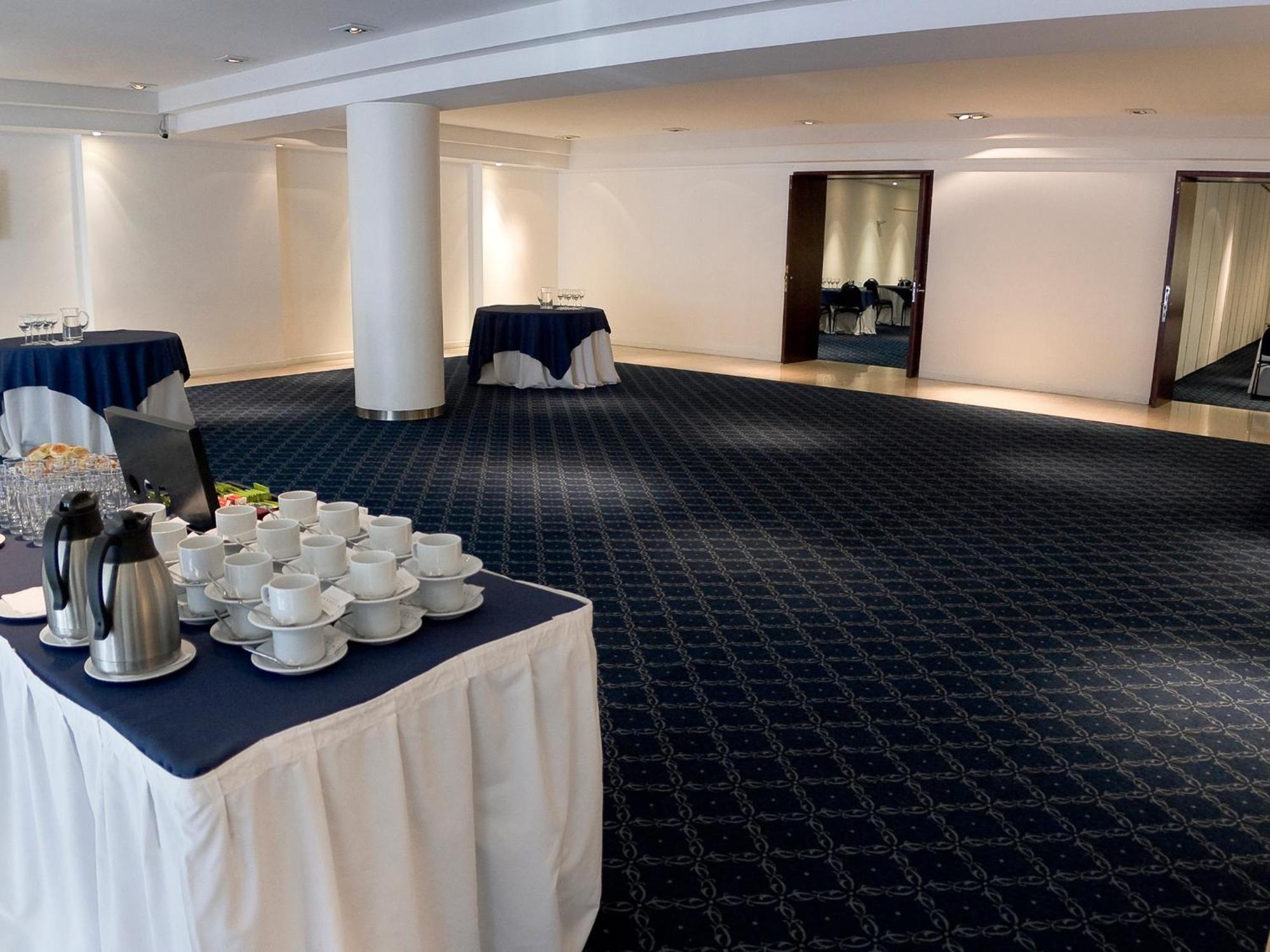 Dazzler By Wyndham Buenos Aires San Martin Hotell Eksteriør bilde